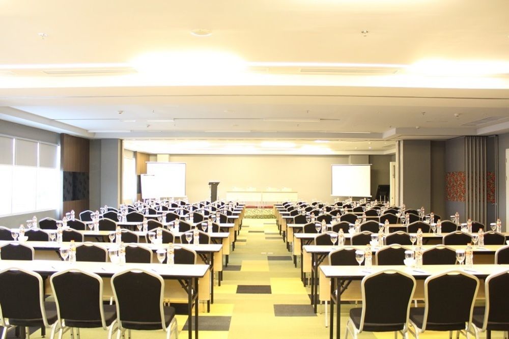 Khas Gresik Hotel Exterior foto